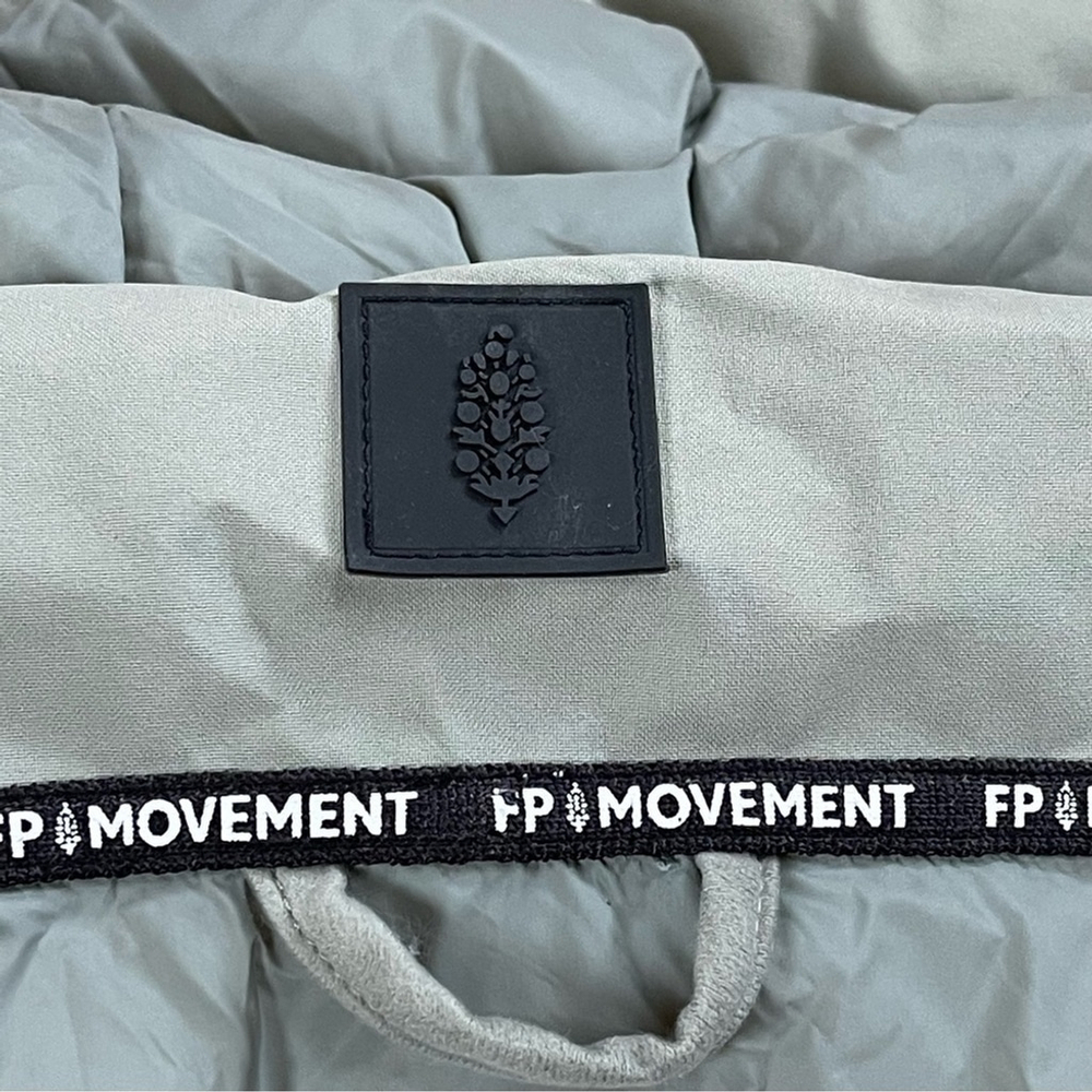 Free People Movement All Prepped Ski Snow Quilted Puffer Jacket Insulated Sz M - Picture 15 of 16